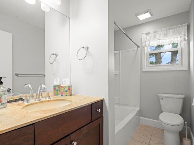 91 Haven Ave, Chicopee, MA 01013