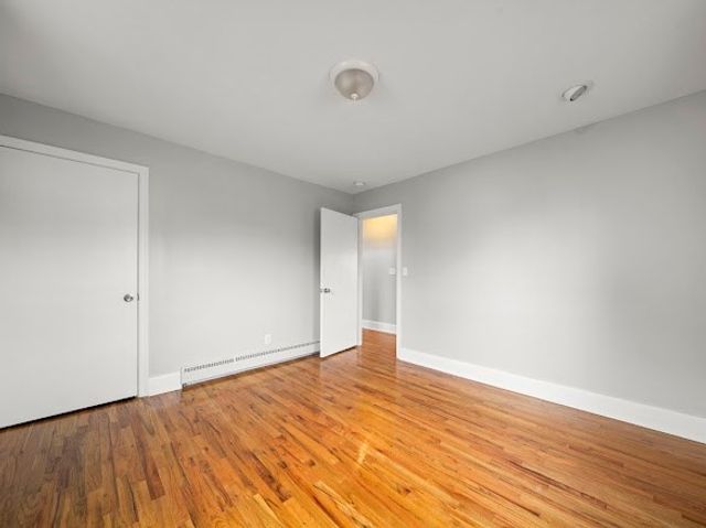 91 Haven Ave, Chicopee, MA 01013