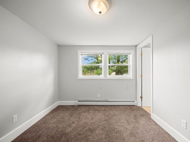 91 Haven Ave, Chicopee, MA 01013