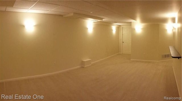 475 Dorchester Way, Milford, MI 48381