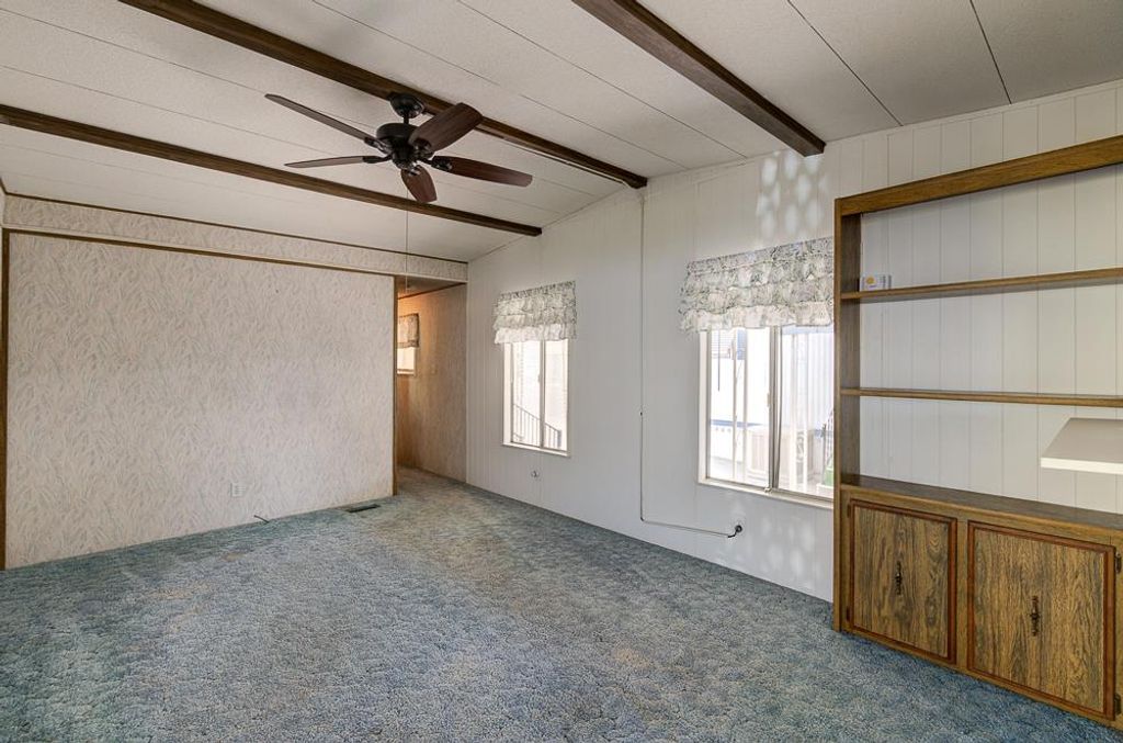 Image 12 of property listing at 1724 Minnewawa # 8, Clovis, CA 93612