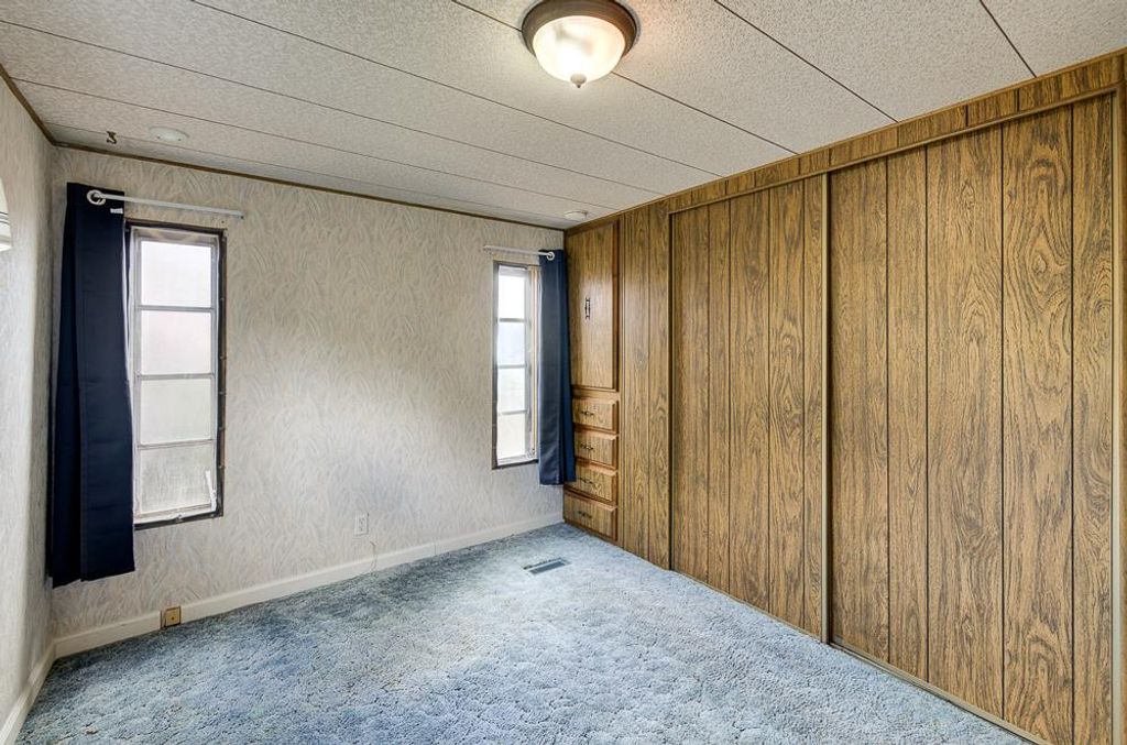 Image 16 of property listing at 1724 Minnewawa # 8, Clovis, CA 93612