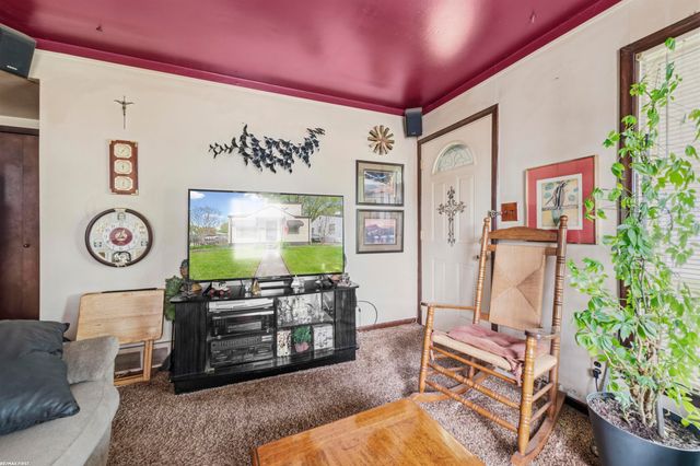22622 Sharrow Street, Warren, MI 48089