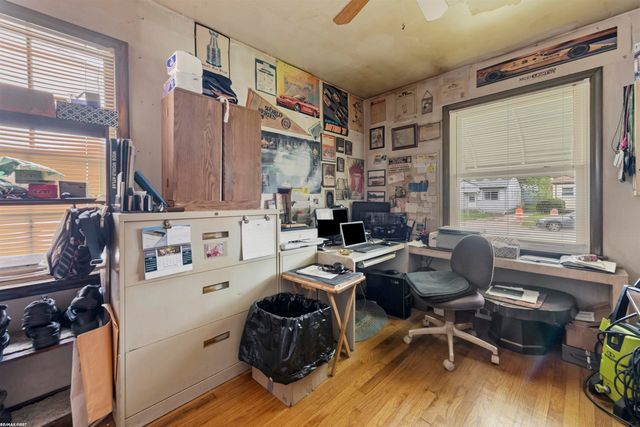 22622 Sharrow Street, Warren, MI 48089