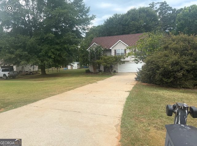 112 Canterbury Court, Jackson, GA 30233