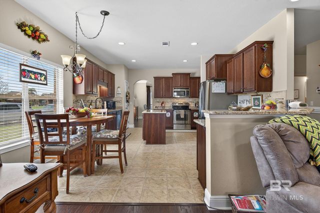 661 Royal Troon Circle, Gulf Shores, AL 36542