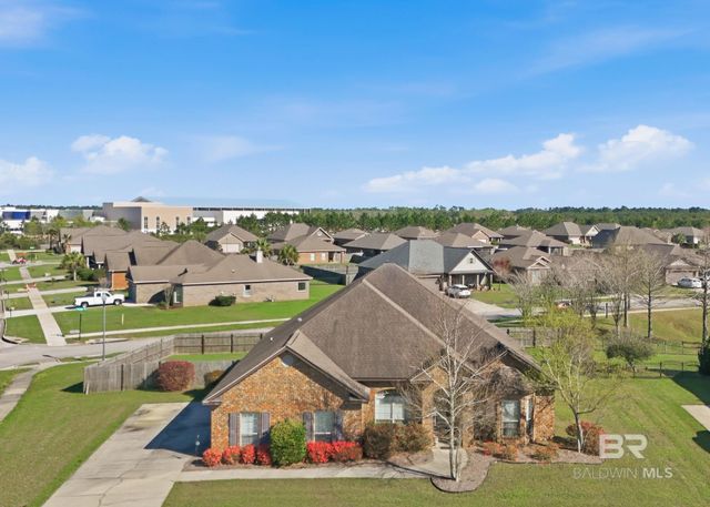 661 Royal Troon Circle, Gulf Shores, AL 36542