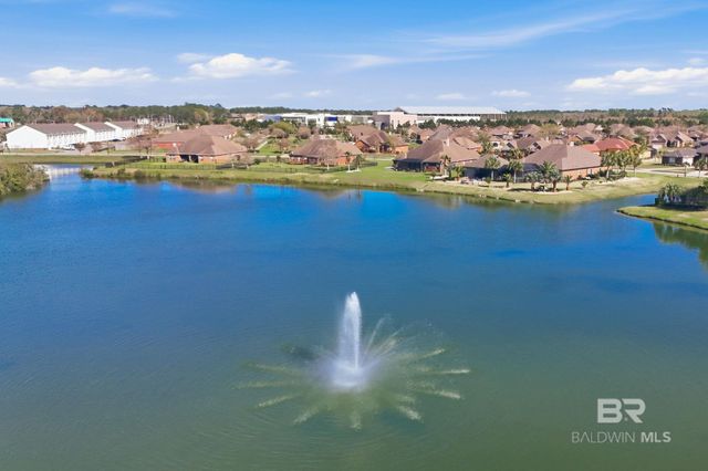 661 Royal Troon Circle, Gulf Shores, AL 36542