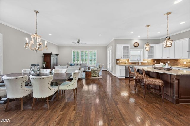 941 Regency Cottage Place, Cary, NC 27518