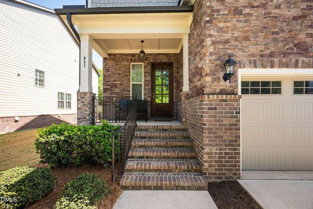 941 Regency Cottage Place, Cary, NC 27518