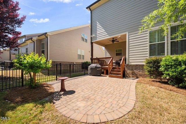 941 Regency Cottage Place, Cary, NC 27518