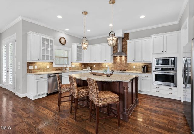 941 Regency Cottage Place, Cary, NC 27518