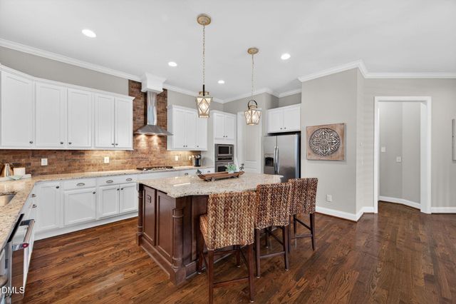 941 Regency Cottage Place, Cary, NC 27518