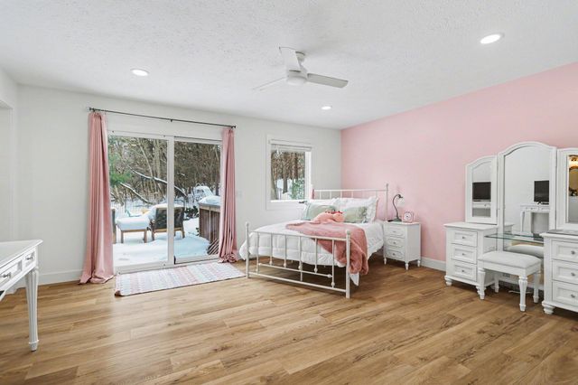 8856 N 42nd Street, Augusta, MI 49012