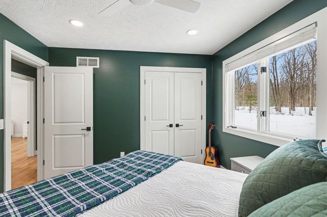 8856 N 42nd Street, Augusta, MI 49012