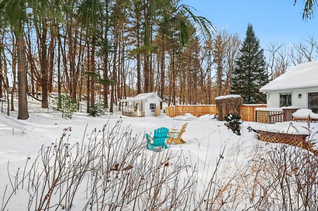 8856 N 42nd Street, Augusta, MI 49012