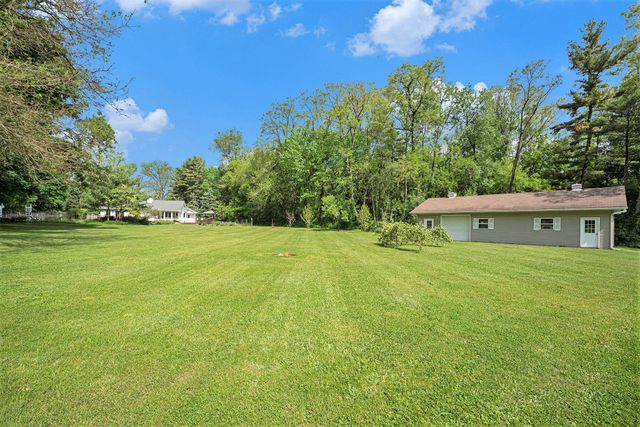 8856 N 42nd Street, Augusta, MI 49012