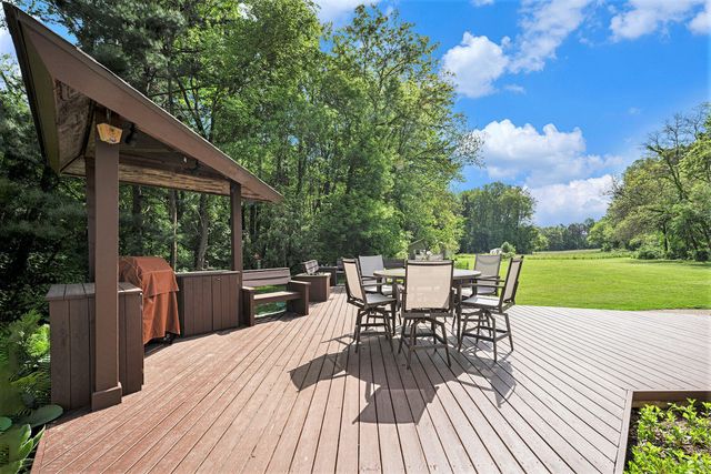 8856 N 42nd Street, Augusta, MI 49012