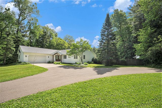 8856 N 42nd Street, Augusta, MI 49012