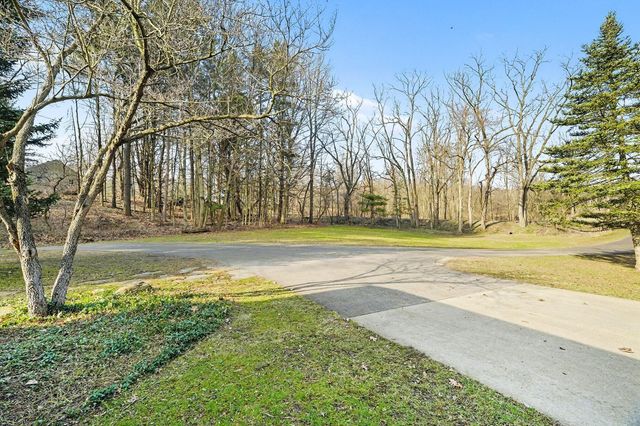 8856 N 42nd Street, Augusta, MI 49012