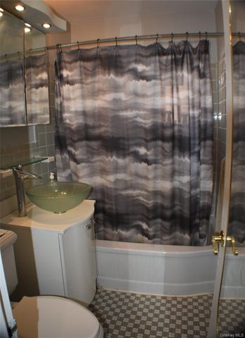 225-28 88 Avenue Unit 37-7-Lower Level, Queens Village, NY 11427