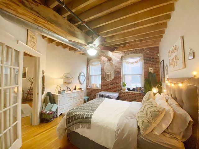 150 Liverpool St 3, Boston, MA 02128