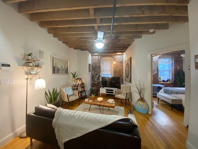 150 Liverpool St 3, Boston, MA 02128