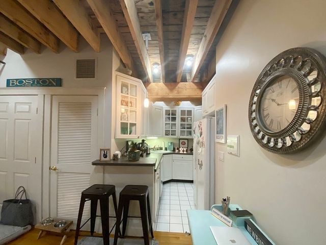 150 Liverpool St 3, Boston, MA 02128