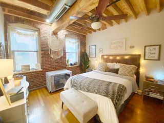 150 Liverpool St 3, Boston, MA 02128