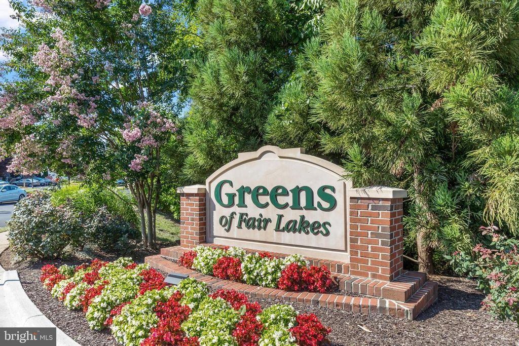 13129 ENGLISHWOOD LN, Fairfax, VA 22033