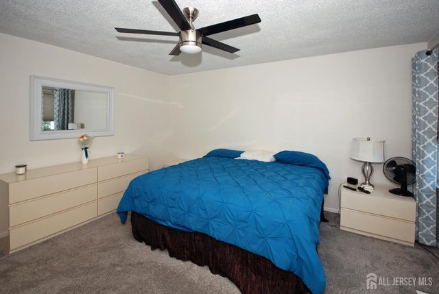 37 Upperbrook Court, Sayreville, NJ 08859