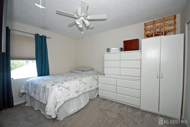 37 Upperbrook Court, Sayreville, NJ 08859