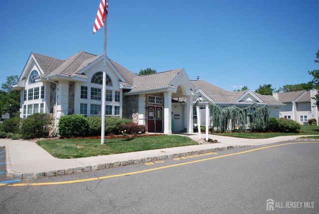37 Upperbrook Court, Sayreville, NJ 08859