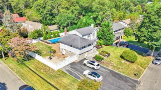 2 Amherst Lane, Smithtown, NY 11787