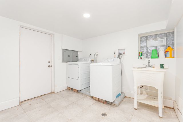 1250 N Monitor Avenue, Chicago, IL 60651