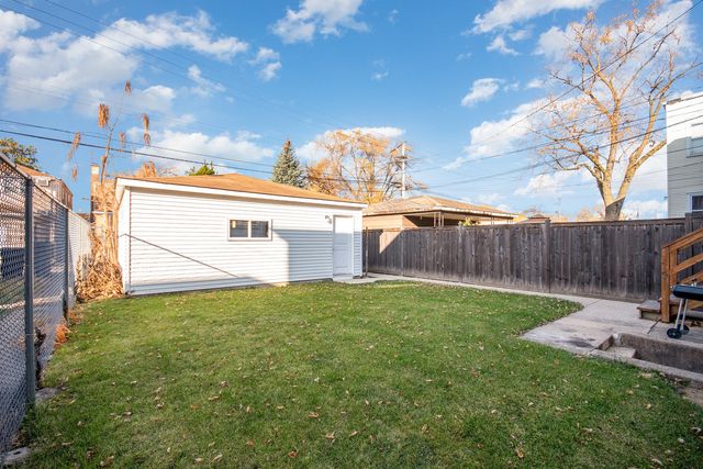 1250 N Monitor Avenue, Chicago, IL 60651