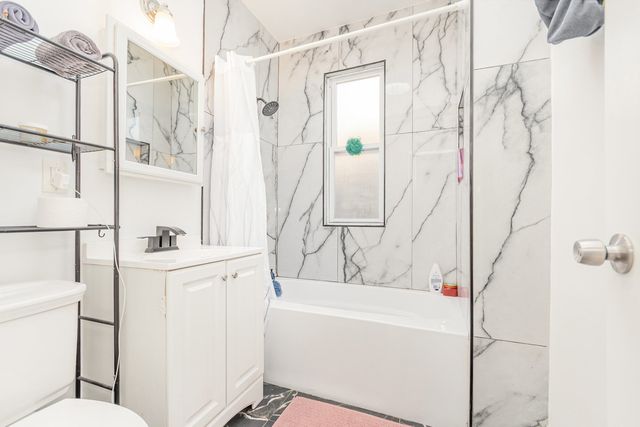 1250 N Monitor Avenue, Chicago, IL 60651