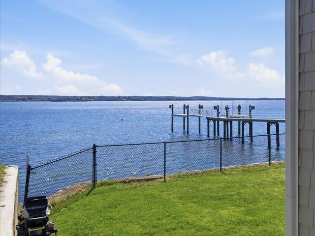 38 Aquidneck Avenue 2, Portsmouth, RI 02871