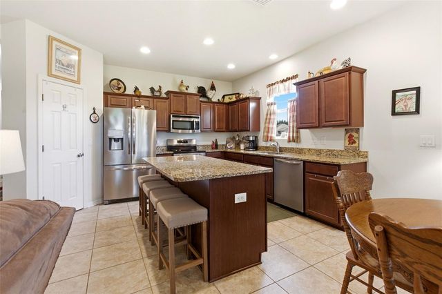 133 LAKESHORE DRIVE, Davenport, FL 33837
