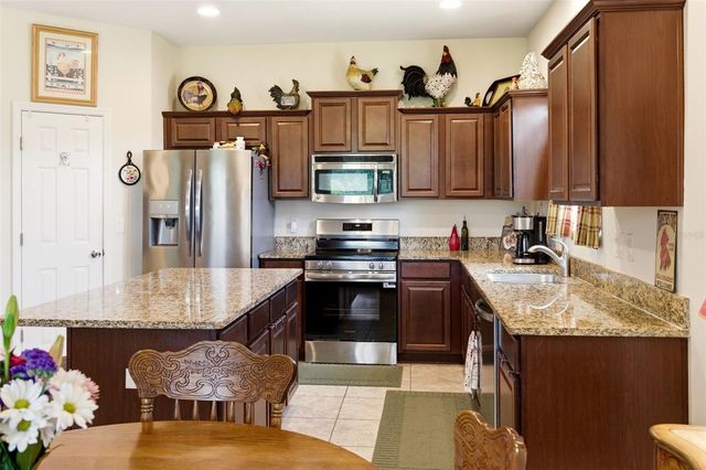 133 LAKESHORE DRIVE, Davenport, FL 33837