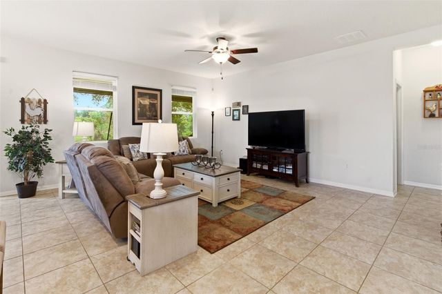 133 LAKESHORE DRIVE, Davenport, FL 33837