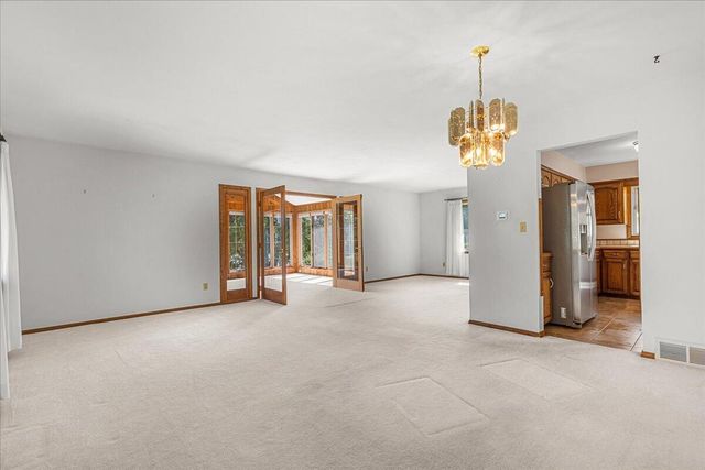 N5454 Crystal Springs DRIVE, Fredonia, WI 53021