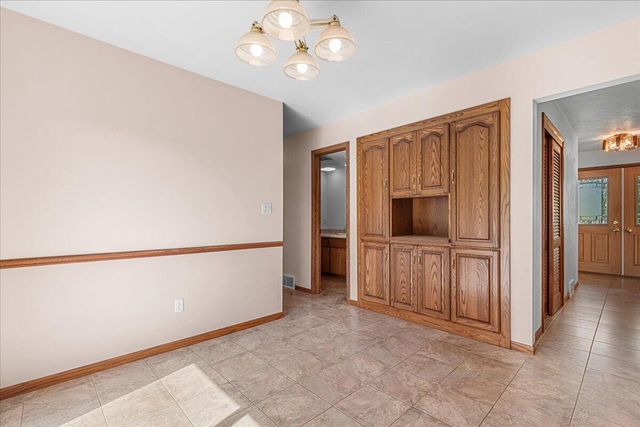 N5454 Crystal Springs DRIVE, Fredonia, WI 53021