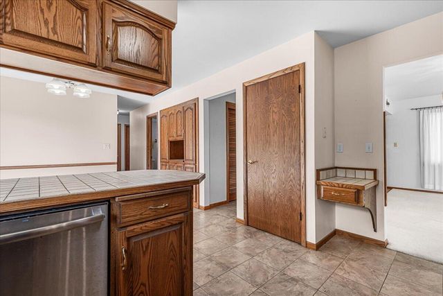 N5454 Crystal Springs DRIVE, Fredonia, WI 53021