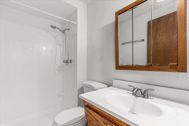 N5454 Crystal Springs DRIVE, Fredonia, WI 53021