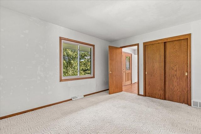 N5454 Crystal Springs DRIVE, Fredonia, WI 53021