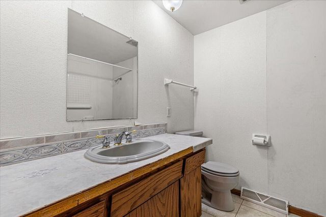 N5454 Crystal Springs DRIVE, Fredonia, WI 53021
