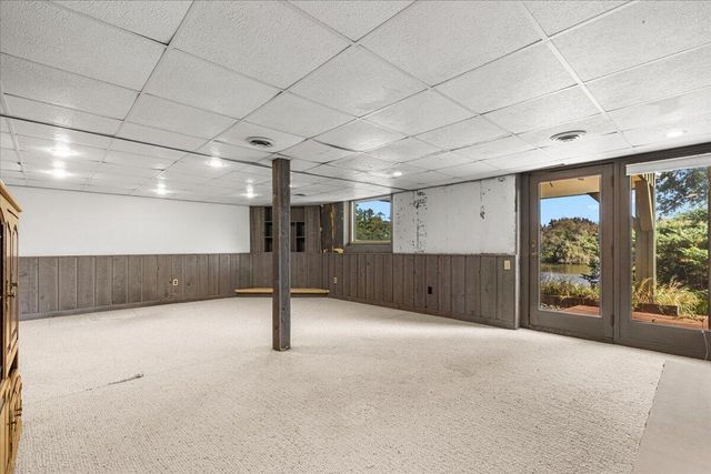 N5454 Crystal Springs DRIVE, Fredonia, WI 53021