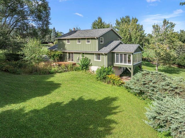 N5454 Crystal Springs DRIVE, Fredonia, WI 53021