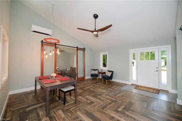 10410 Robins Nest LN, Gloucester, VA 23061